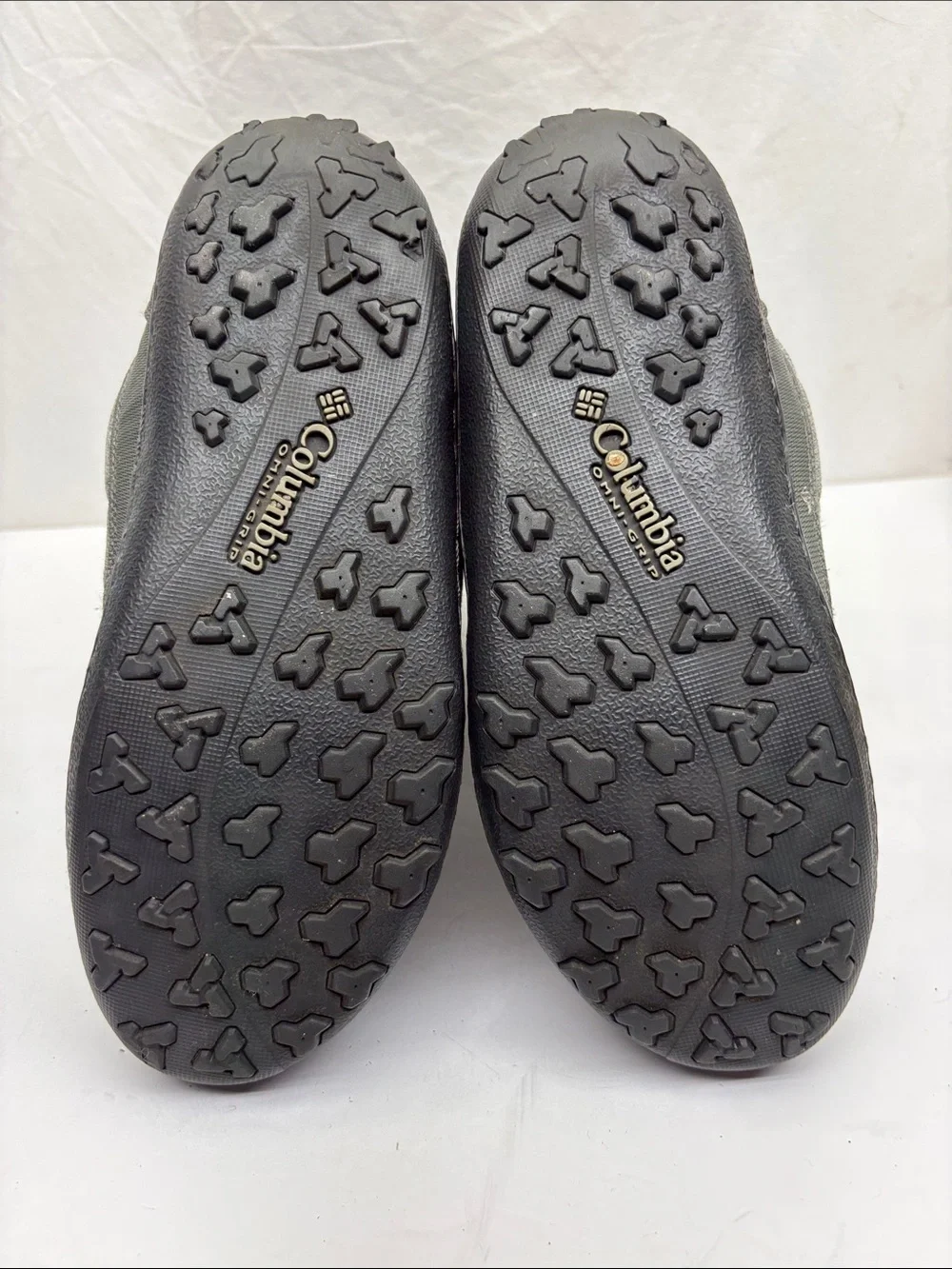 Columbia Women's Gray Quilted Lace-Up Winter Boots, SZ 7.5, box 59
